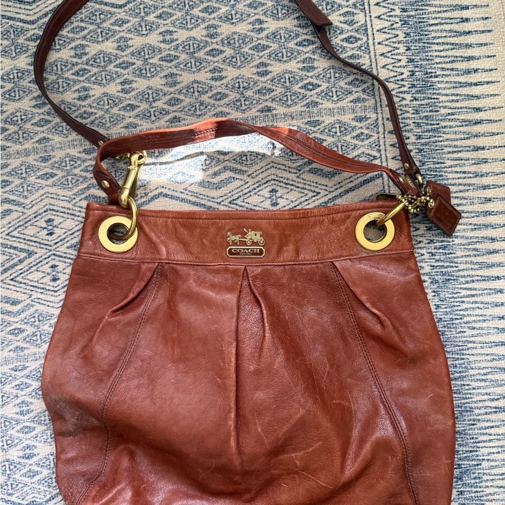 Vintage Coach Brown Leather Crossbody Bag with Gold Accents, XL size - Picture 3 of 9